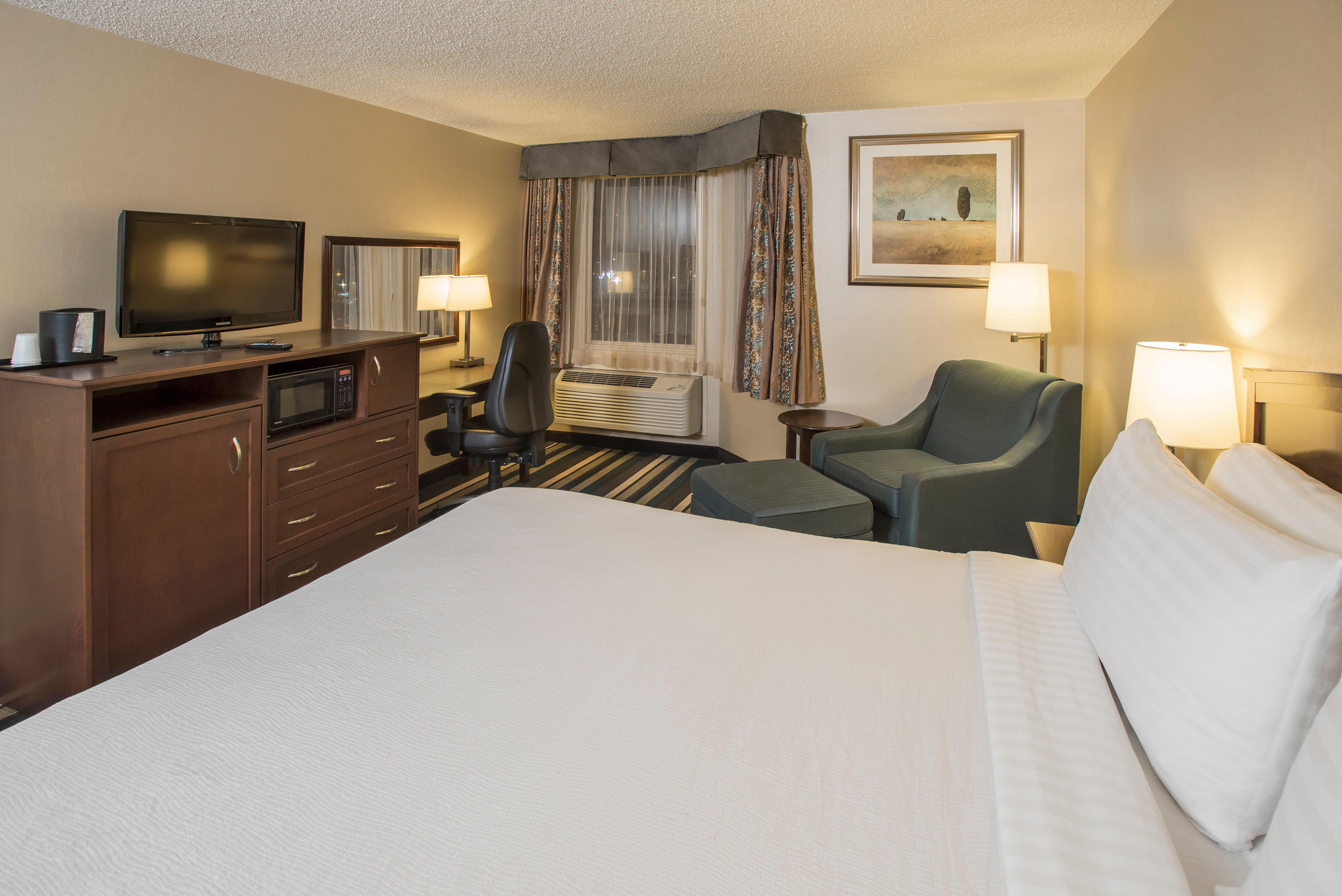 Holiday Inn Conference Centre Edmonton South By Ihg מראה חיצוני תמונה