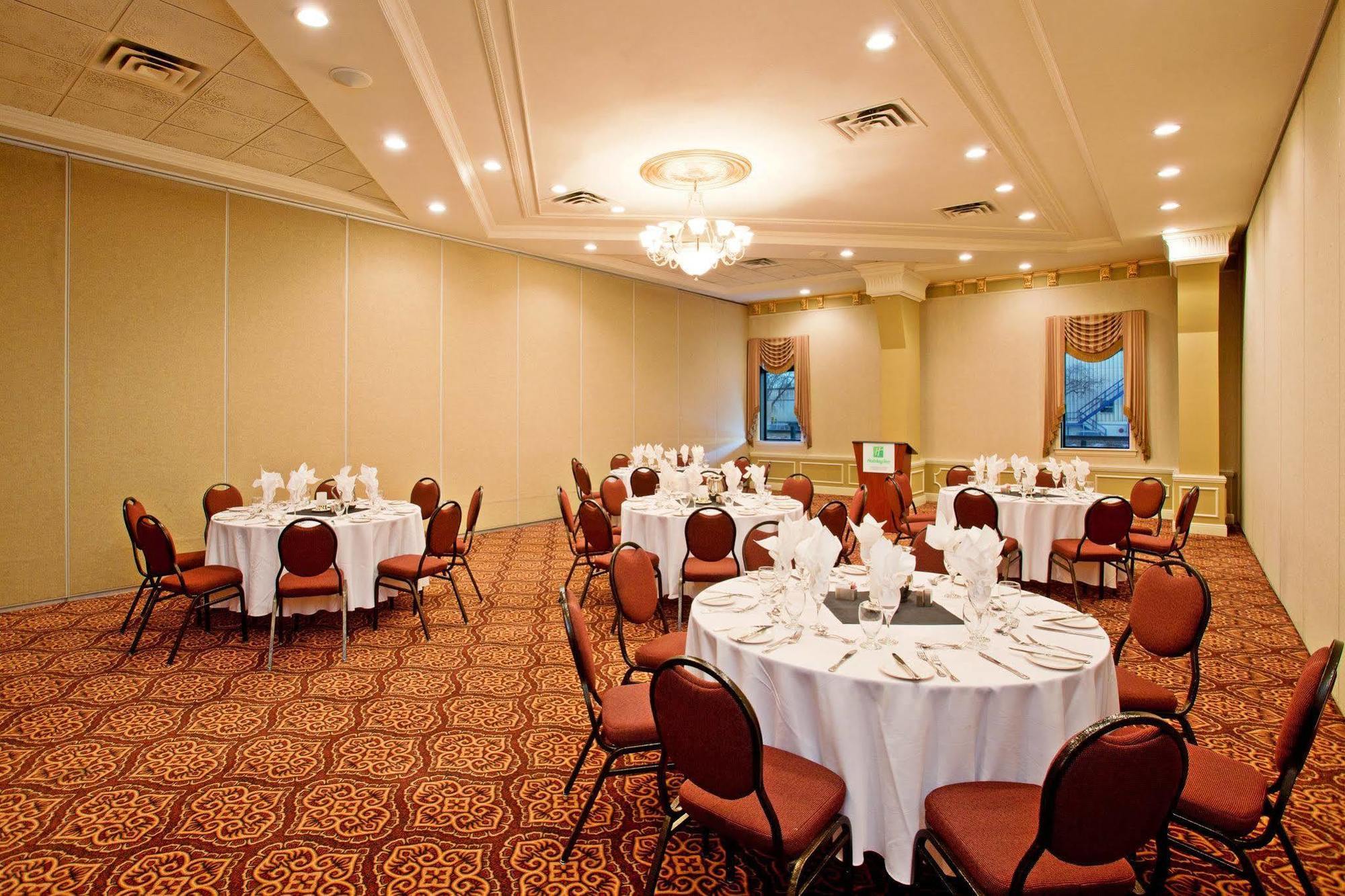 Holiday Inn Conference Centre Edmonton South, An Ihg Hotel מראה חיצוני תמונה