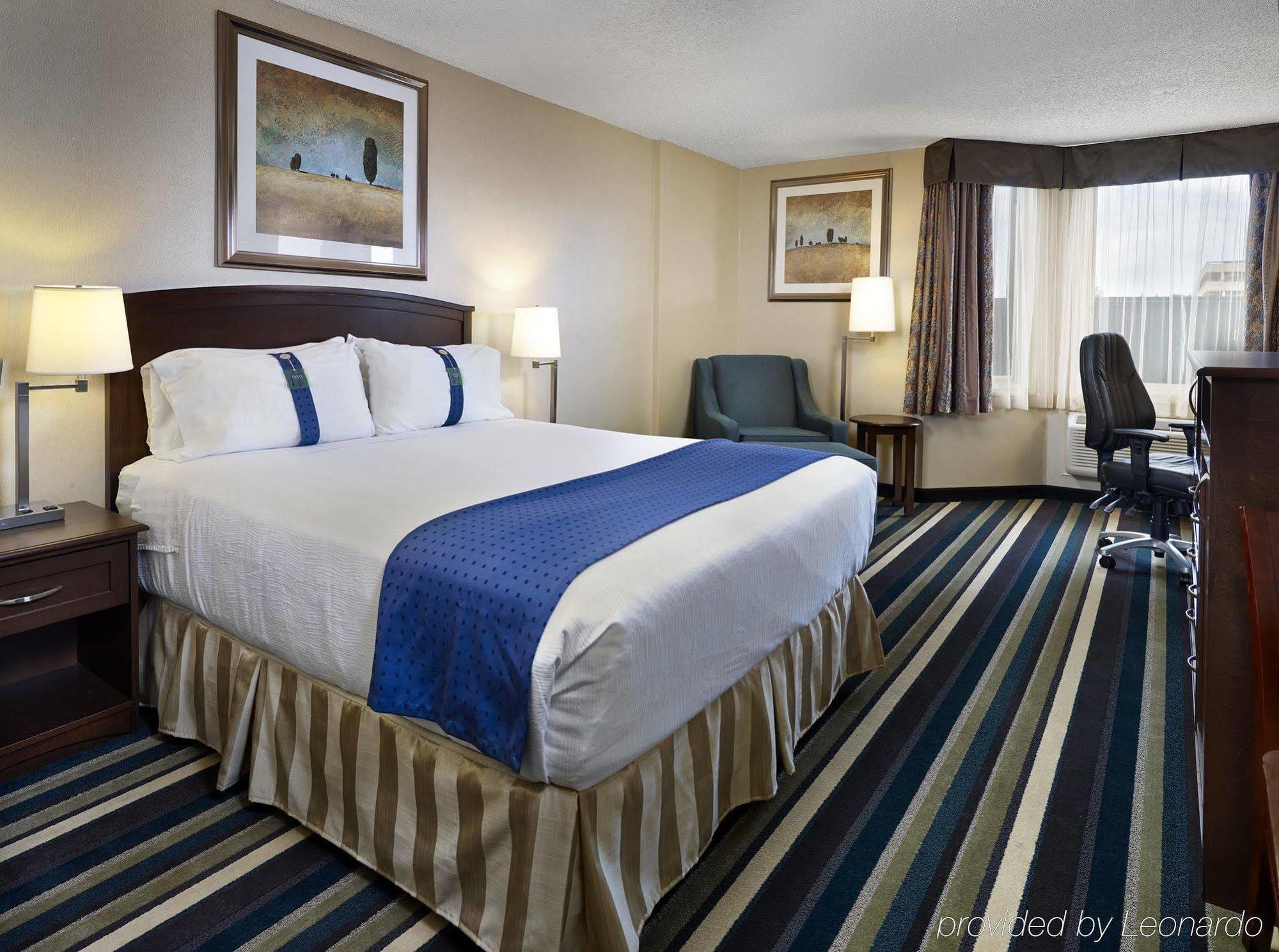 Holiday Inn Conference Centre Edmonton South By Ihg מראה חיצוני תמונה