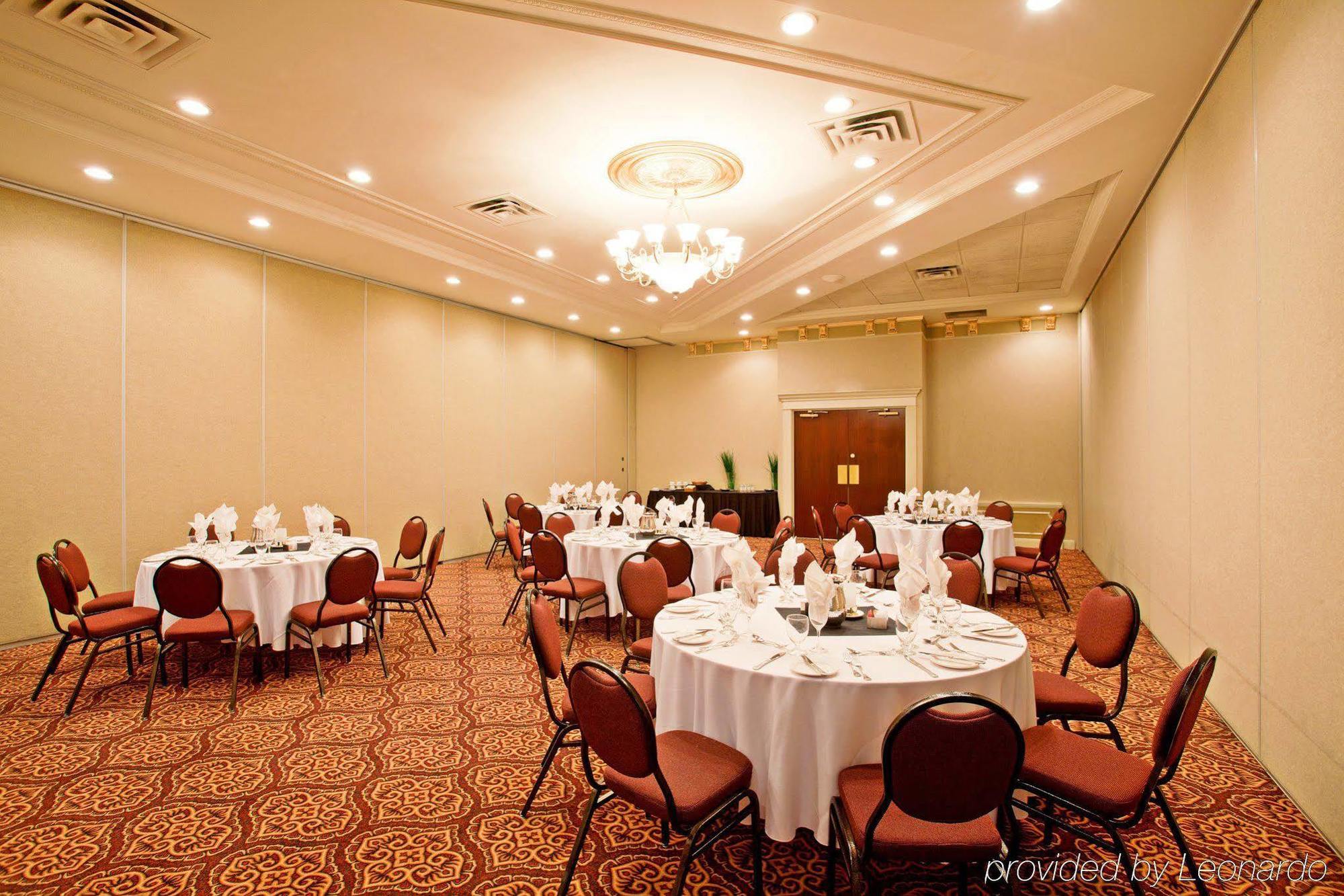 Holiday Inn Conference Centre Edmonton South, An Ihg Hotel מראה חיצוני תמונה