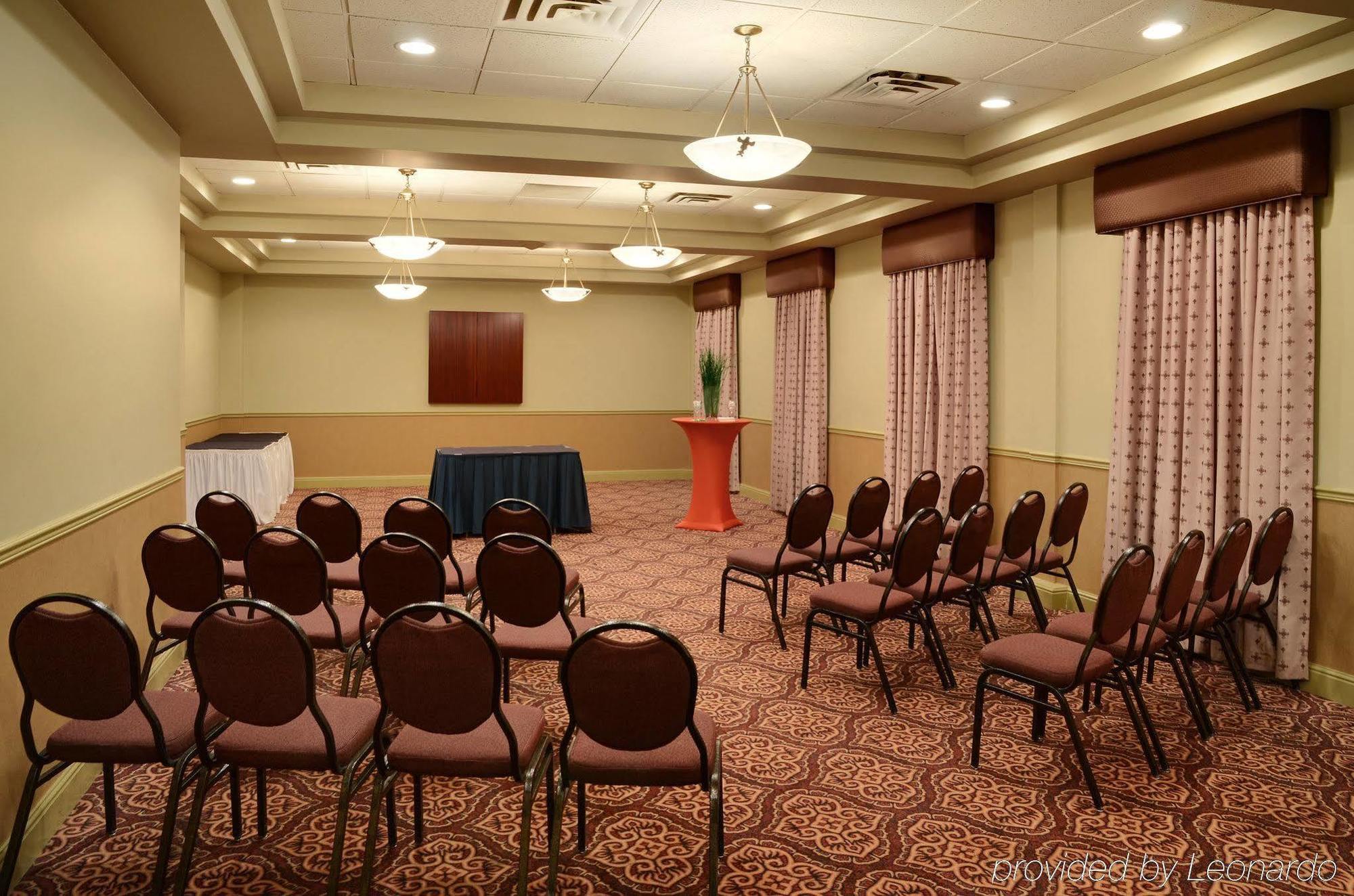 Holiday Inn Conference Centre Edmonton South By Ihg מראה חיצוני תמונה